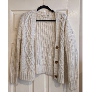 Women's Medium White Button Down Cardigan